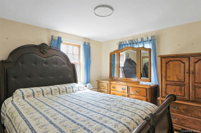 1 Brookside Avenue, New City, NY 10956