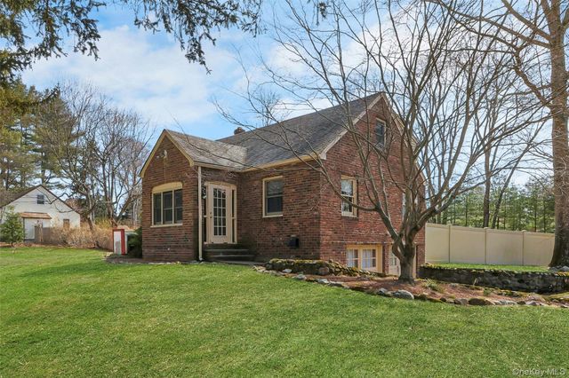 1 Brookside Avenue, New City, NY 10956