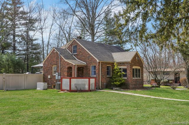 1 Brookside Avenue, New City, NY 10956