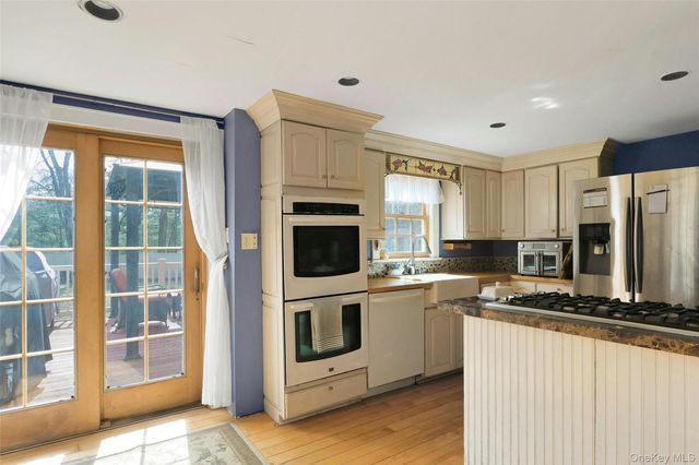 1 Brookside Avenue, New City, NY 10956