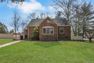 1 Brookside Avenue, New City, NY 10956