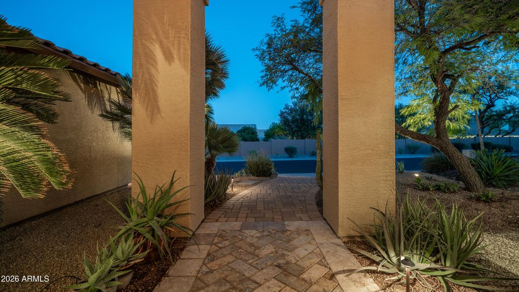1642 E NIGHTHAWK Way, Phoenix, AZ 85048 — photo 4