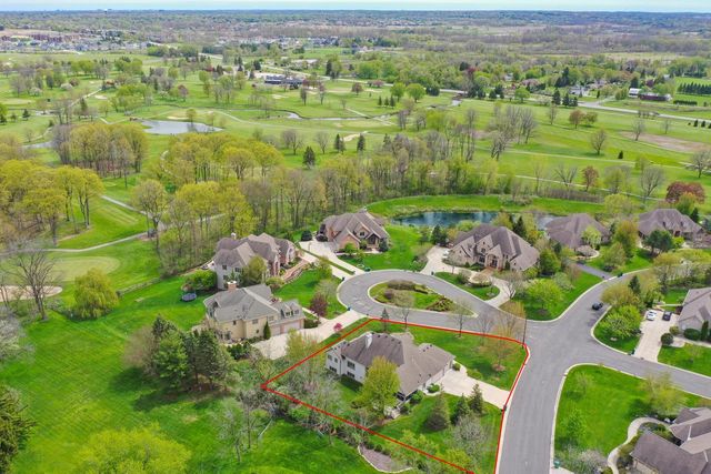 N52W21298 Golfview COURT, Menomonee Falls, WI 53051