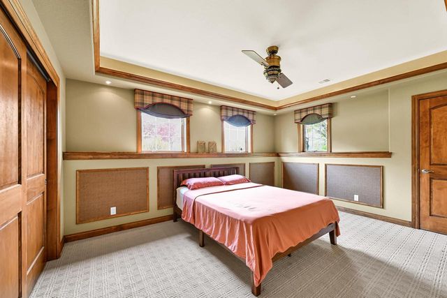 N52W21298 Golfview COURT, Menomonee Falls, WI 53051
