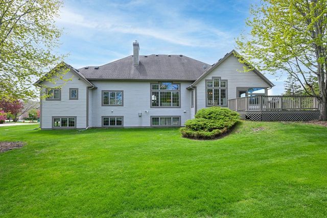 N52W21298 Golfview COURT, Menomonee Falls, WI 53051
