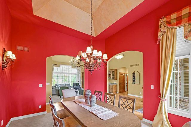 N52W21298 Golfview COURT, Menomonee Falls, WI 53051