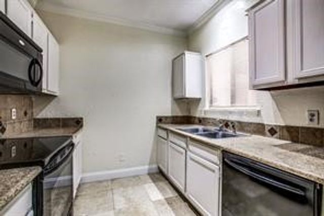 5550 Spring Valley Road E23, Dallas, TX 75254