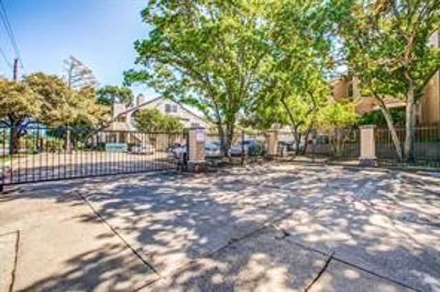 5550 Spring Valley Road E23, Dallas, TX 75254