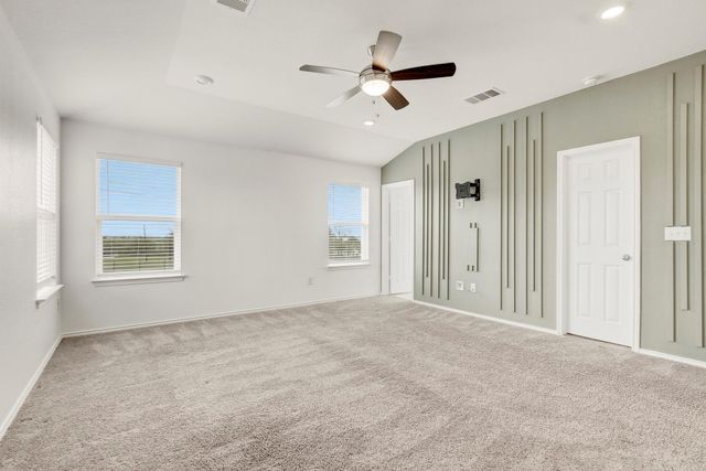 6512 Wagon Spring ST, Del Valle, TX 78617