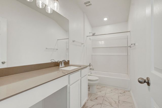 6512 Wagon Spring ST, Del Valle, TX 78617
