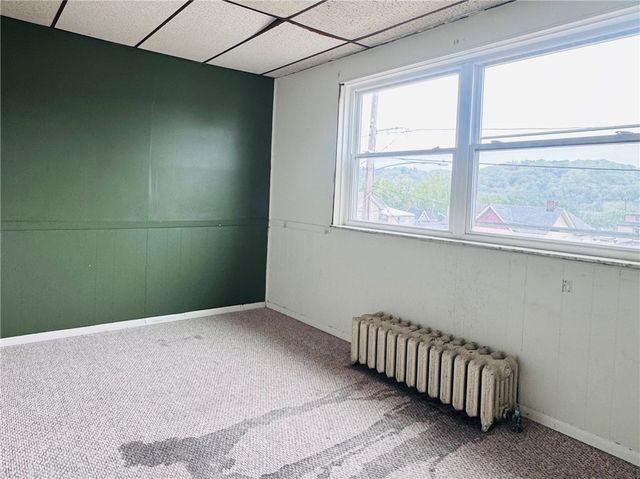 1514 5th Ave, Coraopolis, PA 15108