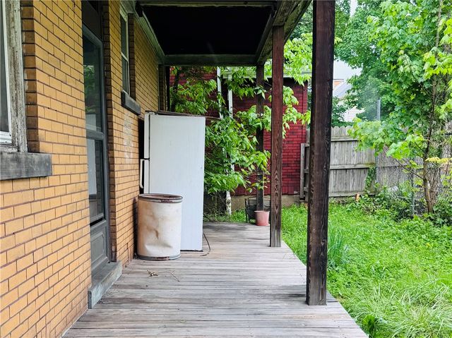 1514 5th Ave, Coraopolis, PA 15108