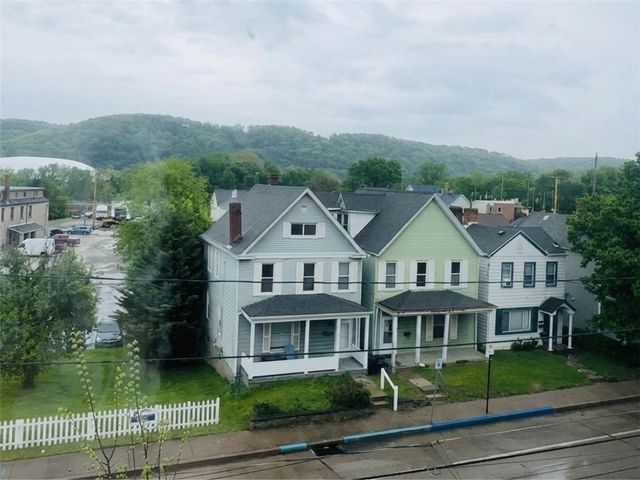 1514 5th Ave, Coraopolis, PA 15108