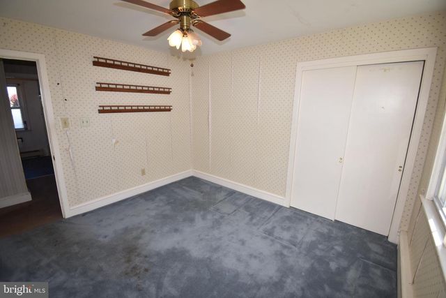 891 E 3RD ST E, Florence, NJ 08518