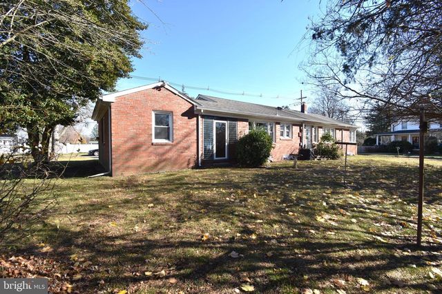 891 E 3RD ST E, Florence, NJ 08518