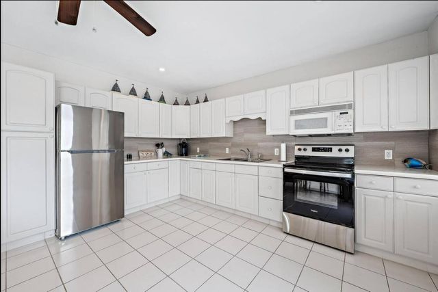 320 Inlet Way 1, Palm Beach Shores, FL 33404