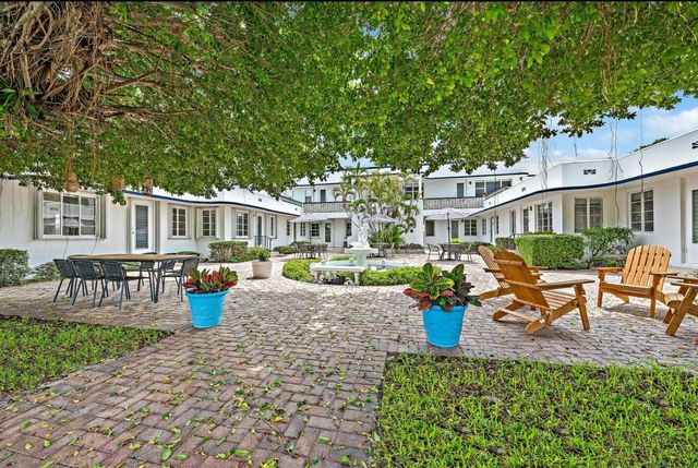 320 Inlet Way 1, Palm Beach Shores, FL 33404