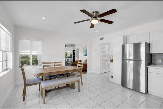 320 Inlet Way 1, Palm Beach Shores, FL 33404