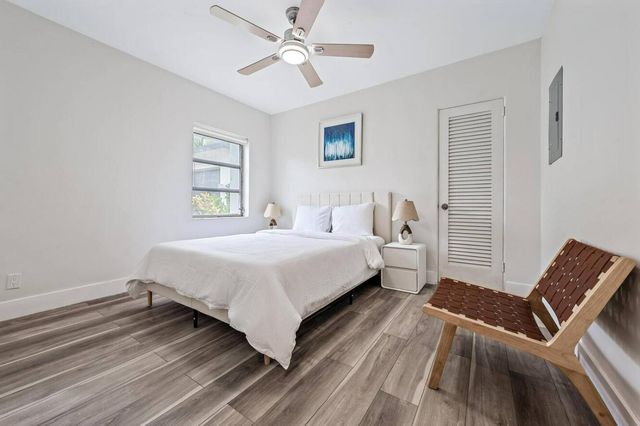 320 Inlet Way 1, Palm Beach Shores, FL 33404