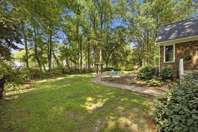 397 Shadowmoss Parkway, Charleston, SC 29414