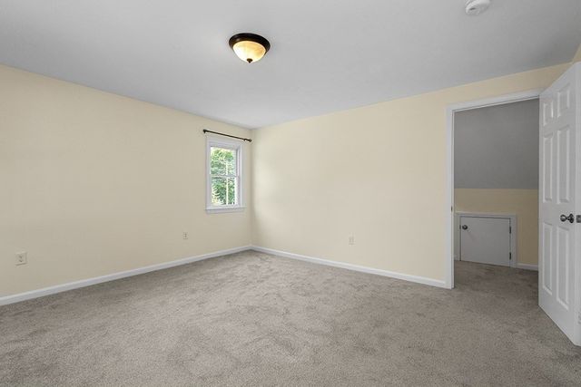 95 Franklin St, Wrentham, MA 02093