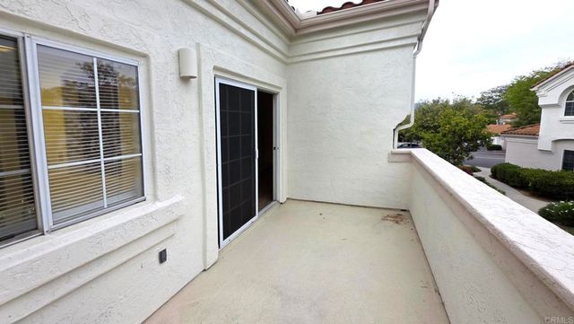 1872 Matin Circle 204, San Marcos, CA 92069