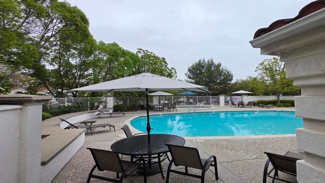 1872 Matin Circle 204, San Marcos, CA 92069