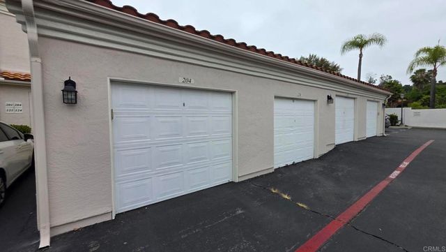 1872 Matin Circle 204, San Marcos, CA 92069