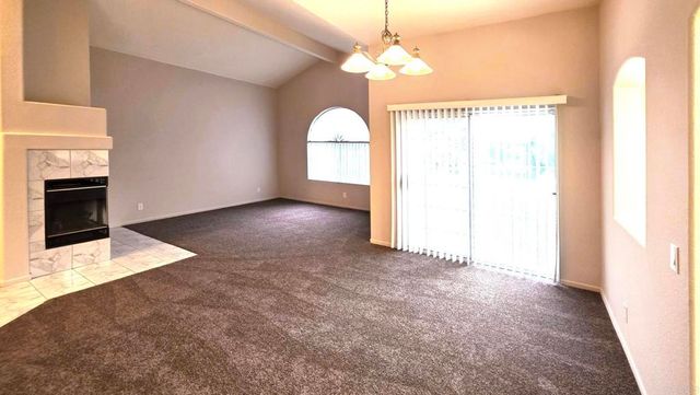 1872 Matin Circle 204, San Marcos, CA 92069