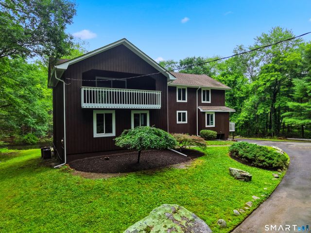 21 Deepwood Road, Weston, CT 06883