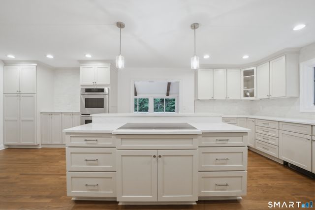21 Deepwood Road, Weston, CT 06883
