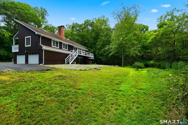 21 Deepwood Road, Weston, CT 06883