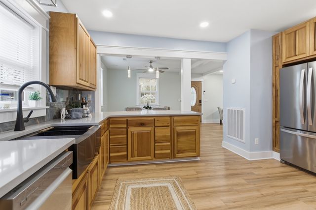 1237 Abiff Rd, Bon Aqua, TN 37025