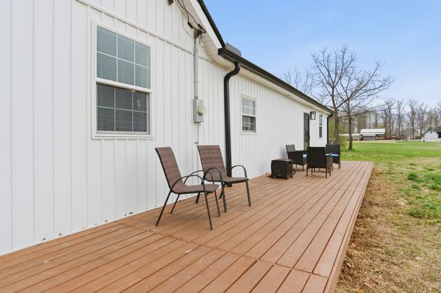 1237 Abiff Rd, Bon Aqua, TN 37025