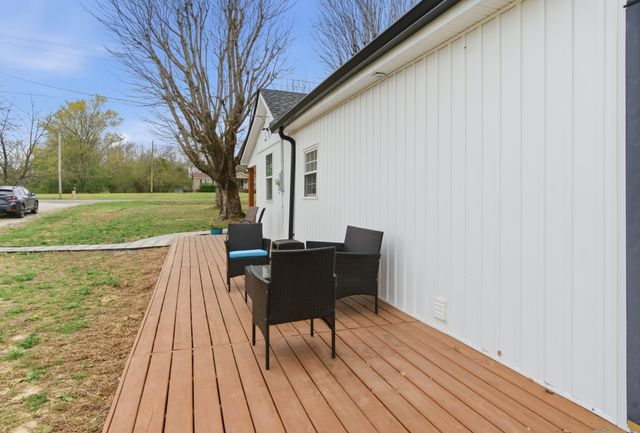 1237 Abiff Rd, Bon Aqua, TN 37025