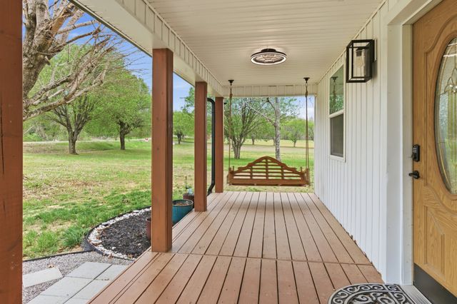 1237 Abiff Rd, Bon Aqua, TN 37025