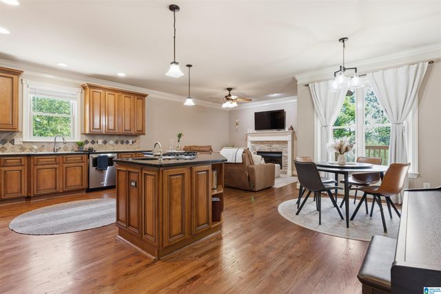 565 WHITE TAIL RUN, Chelsea, AL 35043