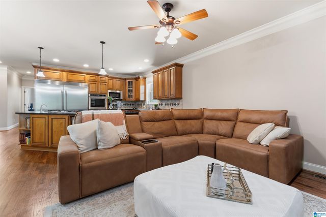 565 WHITE TAIL RUN, Chelsea, AL 35043