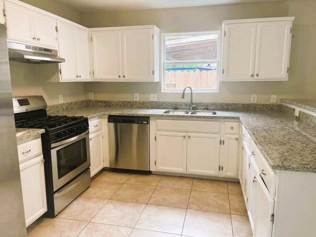 436 Mystic Glen Loop, Houston, TX 77339