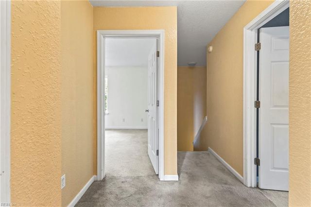 330 Thelmar LN, Portsmouth, VA 23701