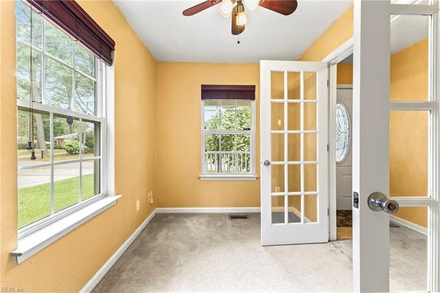 330 Thelmar LN, Portsmouth, VA 23701