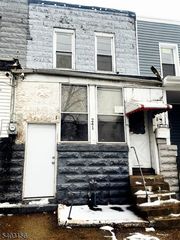 241 Hawthorne Ave, Newark City, NJ 07112