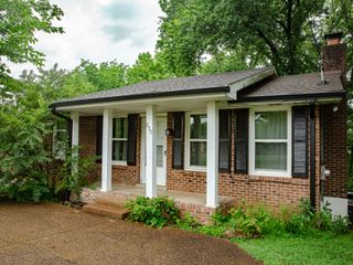 215 Pear Orchard Dr, Goodlettsville, TN 37072