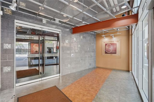 221 Market St Unit 548, Virginia Beach, VA 23462