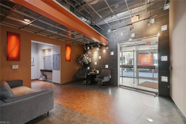 221 Market St Unit 548, Virginia Beach, VA 23462