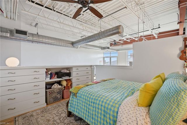 221 Market St Unit 548, Virginia Beach, VA 23462