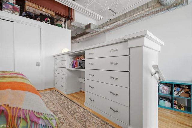 221 Market St Unit 548, Virginia Beach, VA 23462