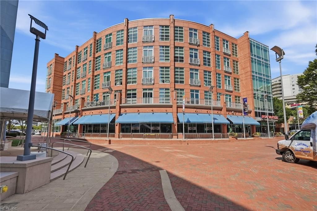 221 Market St Unit 548, Virginia Beach, VA 23462