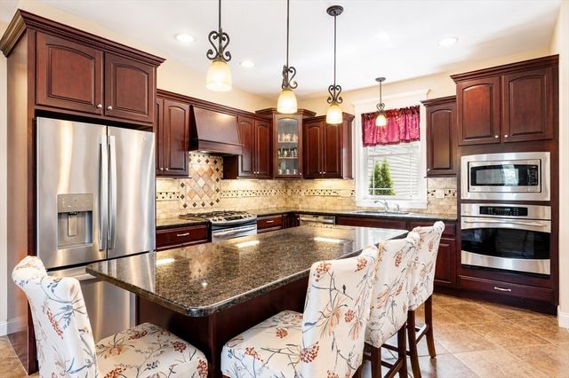 3 Trout Lily Lane, Granby, MA 01033