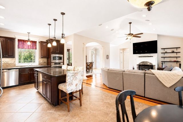 3 Trout Lily Lane, Granby, MA 01033